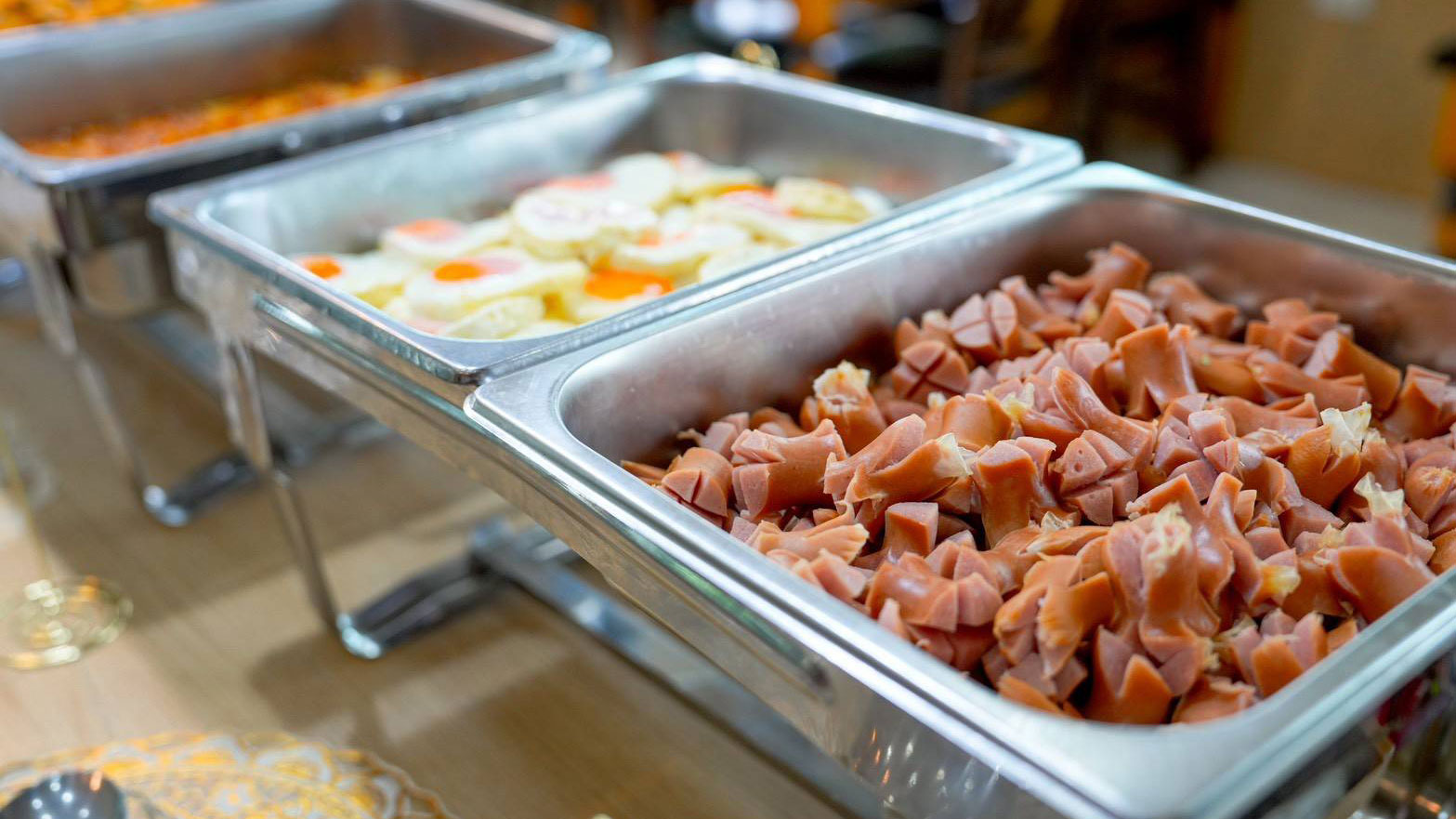 ร้านอาหาร โต๊ะไม้ รีสอร์ท